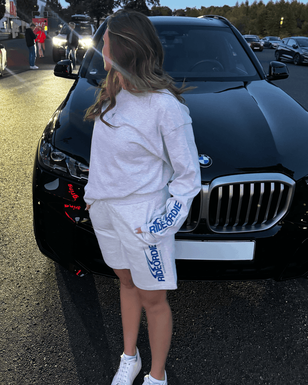 longsleeve motorsport aesthetics