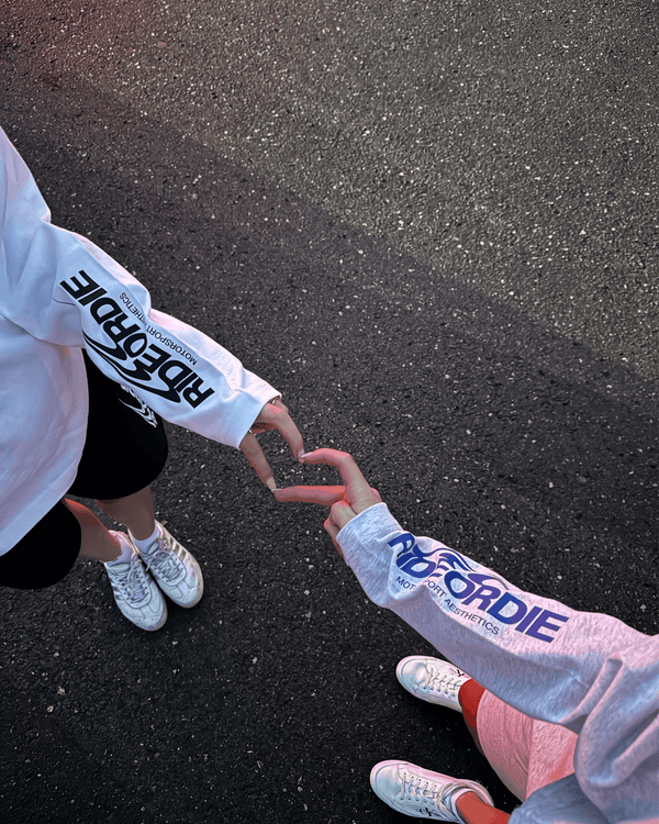 longsleeve motorsport aesthetics